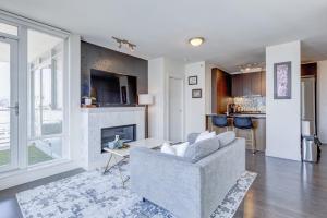 Parham-Baghaie-Vancouver-Downtown-8 (1)