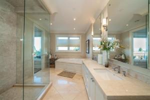 Parham-Baghaie-Vancouver-Luxury-properties-22
