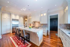 Parham-Baghaie-Vancouver-Luxury-properties-9