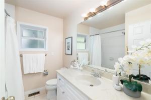Parham-Baghaie-West-Vancouver-11 (1)