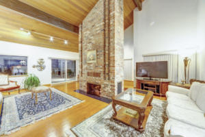 Parham-Baghaie-West-Vancouver-12