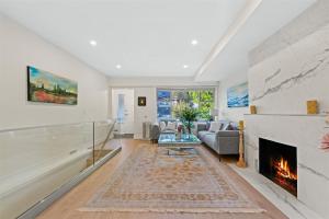 Parham-Baghaie-West-Vancouver-18 (1) (1) (1)