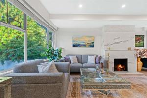 Parham-Baghaie-West-Vancouver-1 (1) (1) (1)