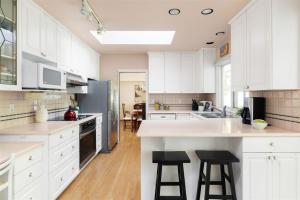 Parham-Baghaie-West-Vancouver-20 (1)