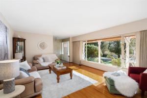 Parham-Baghaie-West-Vancouver-26 (1)