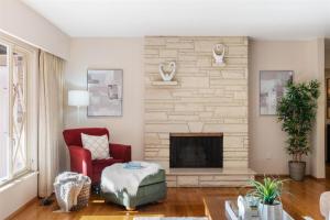 Parham-Baghaie-West-Vancouver-27 (1)