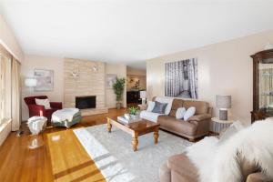 Parham-Baghaie-West-Vancouver-29 (1)