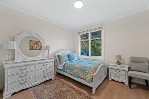 Parham-Baghaie-West-Vancouver-30 (1) (1) (1)