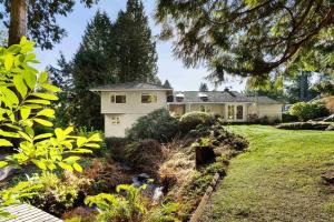 Parham-Baghaie-West-Vancouver-7 (1)