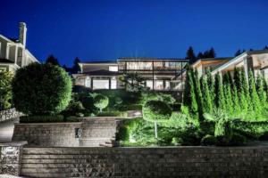 Parham-Baghaie-west-vancouver-33
