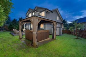 Parham Baghaie Albion Maple Crest (1)