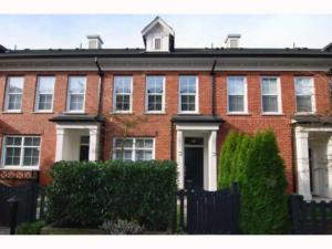 Parham Baghaie Reator Vancouver Luxury